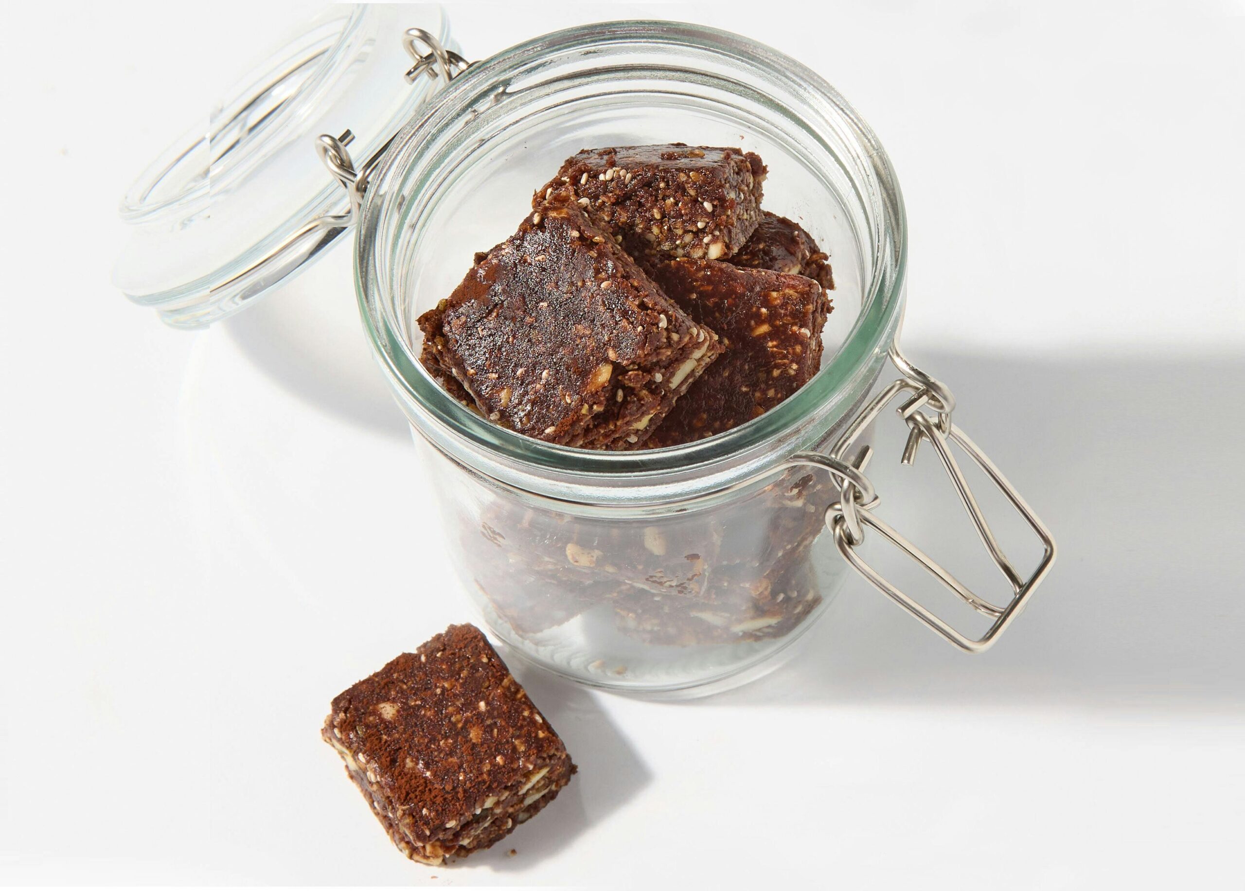 4063_Emily_Peck_Chocolate_Trail_Energy_Bites_0461-copy-2