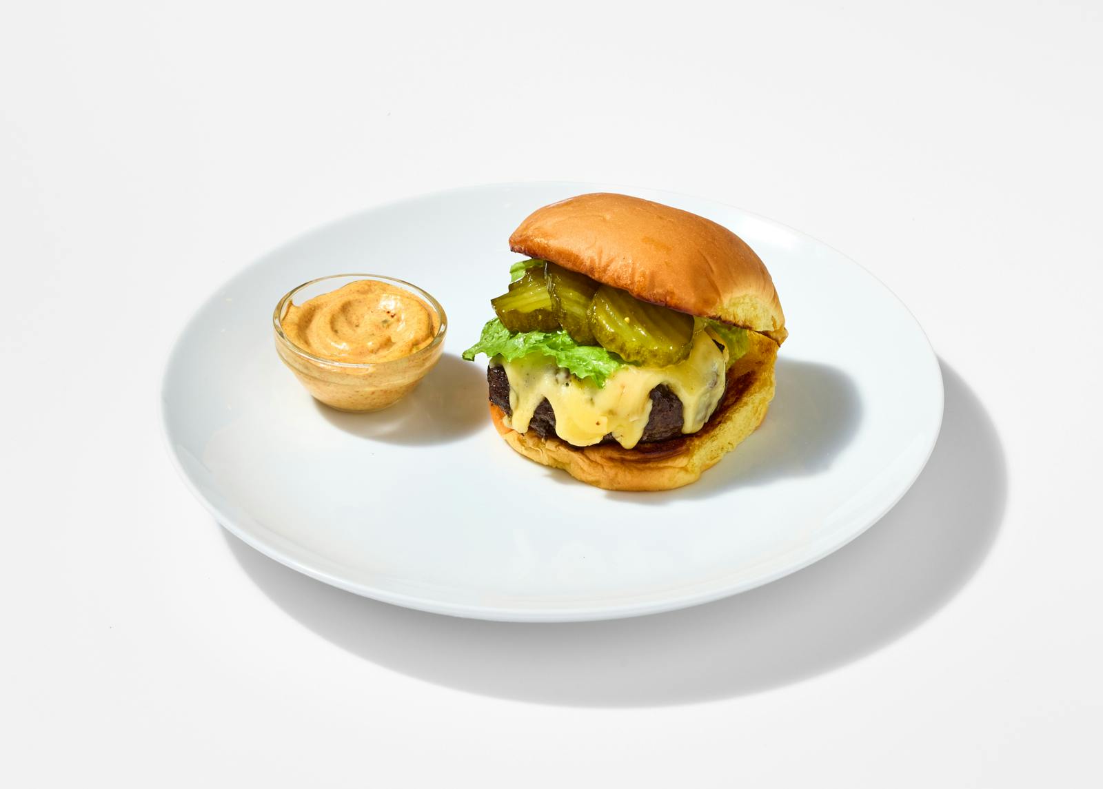 6802_james-grody_grilled-gouda-burger-secret-sauce_wb_lo-res