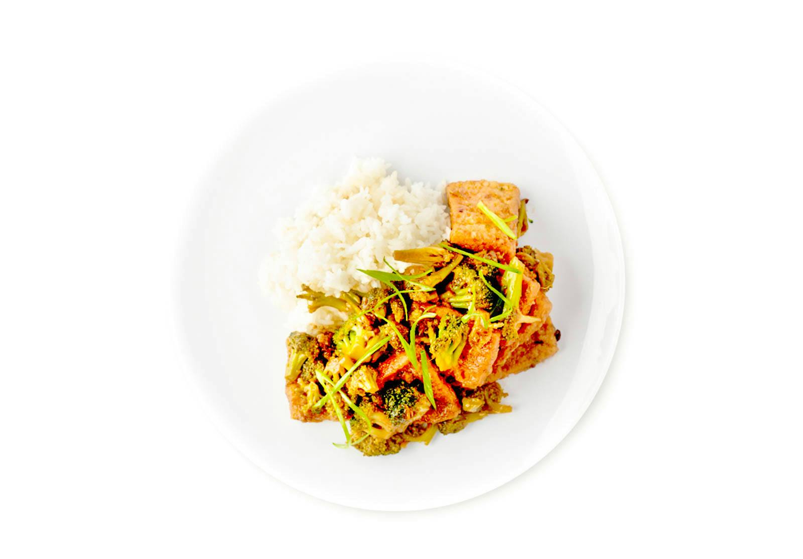 847_Chase-Evans_Crispy-Tofu-&-Broccoli-In-Black-Bean-Sauce_WB_LowRes